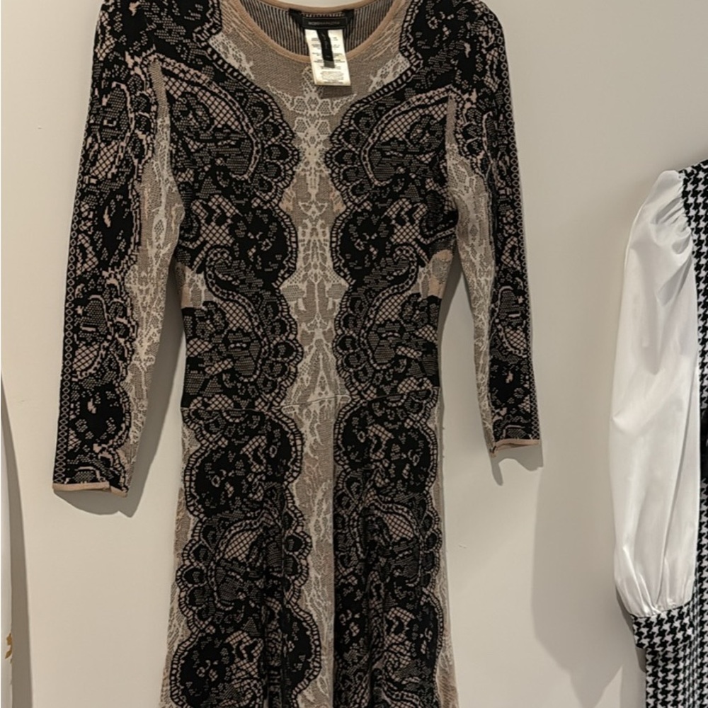 BCBGMaxAzria Black and Tan Sheath Dress Long Sleeve